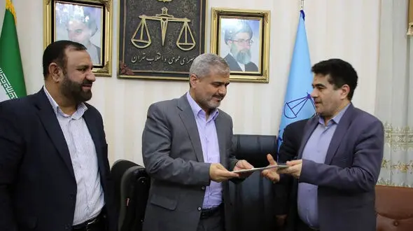 دادستان باید در مورد سرقت‌های خشن از حق جامعه دفاع کند