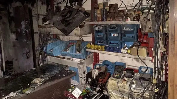 3 کارگر در آتش‌سوزی رشت مصدوم شدند