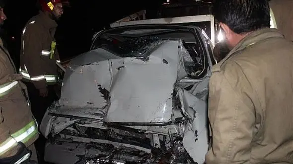 7 کشته و زخمی بر اثر تصادف کامیون با پراید+ عکس