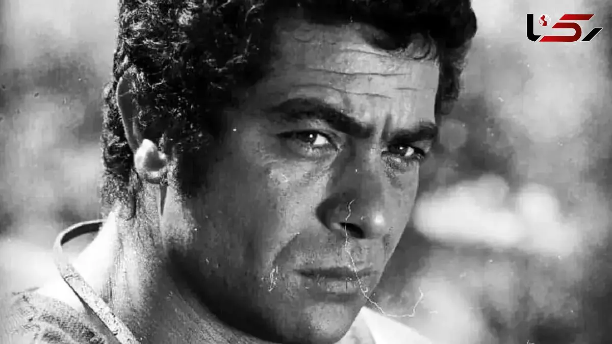 عکس سفر به ایام قدیم / «بهروز وثوقی و عباس شباویز» در پشت صحنه فیلم قیصر؛ سال ۴۸