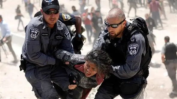 روایت کودکان فلسطینی از تحقیر و آزار فیزیکی و روانی در اسارتگاه‌های اسرائیل 