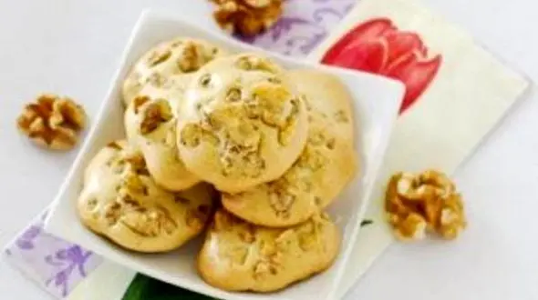 دستور شیرینی گردویی برای سفره نوروز +تصاویر آموزشی