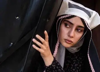 فیلم/ دوست پسر سابق  ترلان پروانه محبوبه بامداد خمار :ترلان فقط خوشگله ... اما اهل زندگی نیست ! ترلان پروانه ایده‌آل من نبود ...