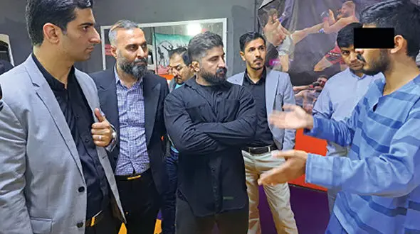 بازسازی صحنه قتل دختر رزمی کار در قفس توری توسط پسر دانشجو + عکس