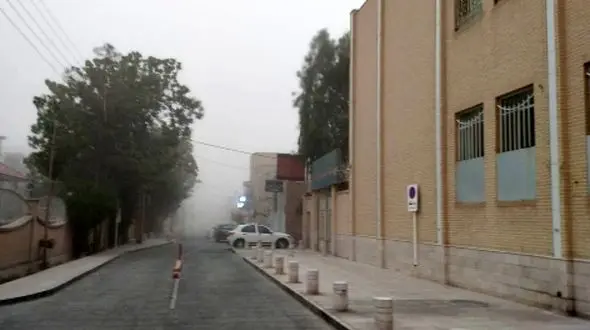 فیلم / توفان گرد و غبار در یزد؛ دید کم و هوای ناسالم