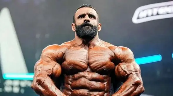 هادی چوپان قهرمان مردمی مسترالمپیا شد!