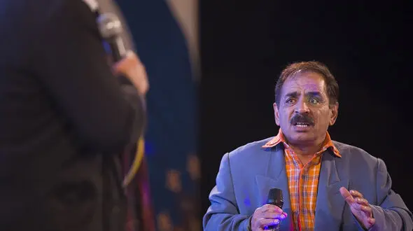 آقا رشید با استایل متفاوت در مشهد چه می‌کند؟