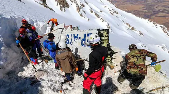  ارسال ۲۲۴ بافت انسانی بقایای جانباختگان سانحه هوایی به پزشکی قانونی 