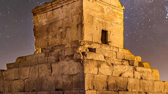 از سومین جزیره بزرگ ایران تا نماد تمدن در ایران