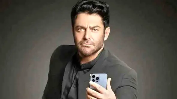 ملوس ترین گربه ایرانی در خانه گلزار ! /  آقای بازیگر رونمایی کرد !