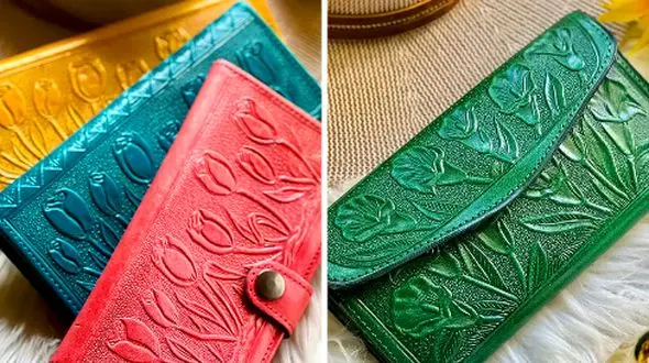 کیف پول تمام چرم حکاکی؛ گالری 15 عکس برای دوستداران سبک هنری