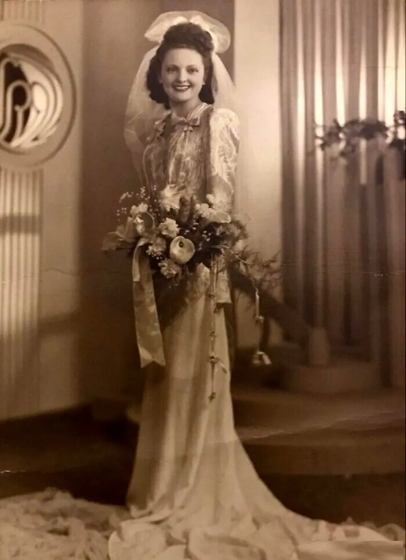 لباس عروس قدیمی