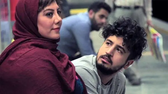 فیلم/ مهرداد صدیقیان : یه خانوم بازیگری بود از قصد سر صحنه ده تا پیاز می‌خورد من واقعا کبود میشدم از بوی پیاز/ قشنگ مترو خلوت کن بود / خیلی افتخار کردم باهاتون کار کردم ولی رعایت کنید