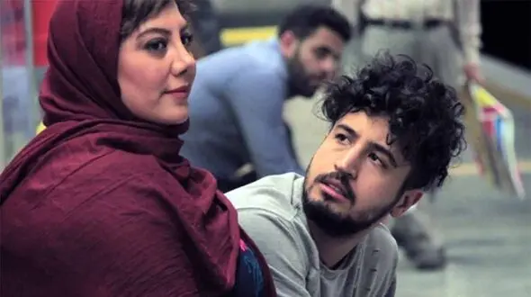 فیلم/ مهرداد صدیقیان : یه خانوم بازیگری بود از قصد سر صحنه ده تا پیاز می‌خورد من واقعا کبود میشدم از بوی پیاز/ قشنگ مترو خلوت کن بود / خیلی افتخار کردم باهاتون کار کردم ولی رعایت کنید