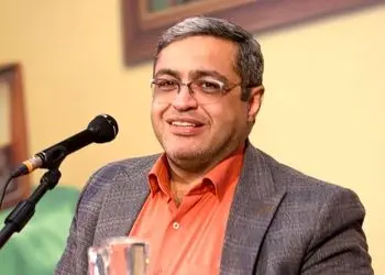 کمال گرایی و مضرات آن از دیدگاه دکتر سعید عزیزی: مادری که تو درس بچش کمک میکنه خائنه چون...