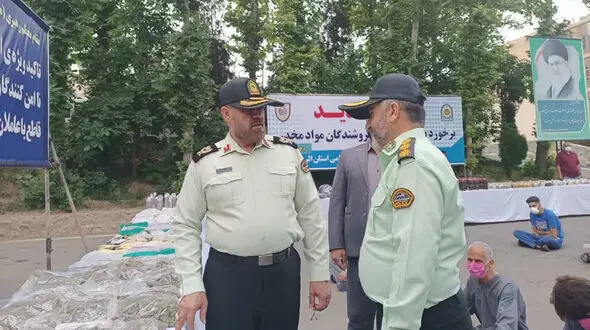 پاتک پلیس کرج به فروشندگان مواد مخدر / ۵۰ درصدقاچاقجیان مواد مخدر سابقه دار هستند + عکس