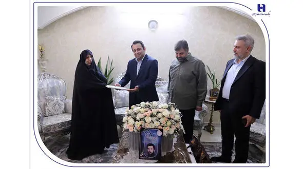 بانک صادرات ایران با تقدیم 96 شهید نماد ایستادگی در کنار مردم است