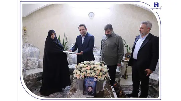 بانک صادرات ایران با تقدیم 96 شهید نماد ایستادگی در کنار مردم است