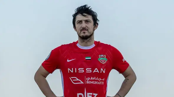 گل دوم شباب‌الاهلی به دبا الحصن توسط آزمون