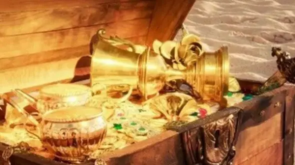 کشف گنج 2 هزار ساله در غرب تهران / این مجسمه زنانه در کجا دفن بود !