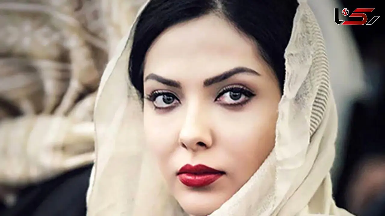 عکس یادگاری لیلا اوتادی و دوستانش