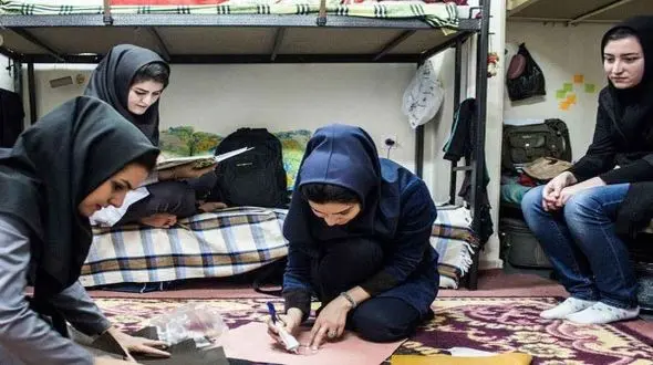 اتفاق وحشتناک در خوابگاه دختران دانشجو + سرنوشت 58 دختر 