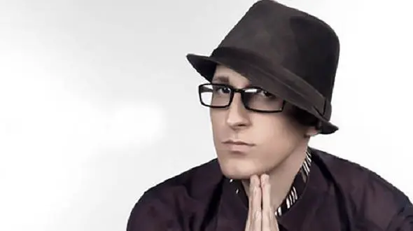 مرتضی پاشایی که بود؟ / همسرش کیست؟! + فیلم و گفتگو با پدر و مادرش