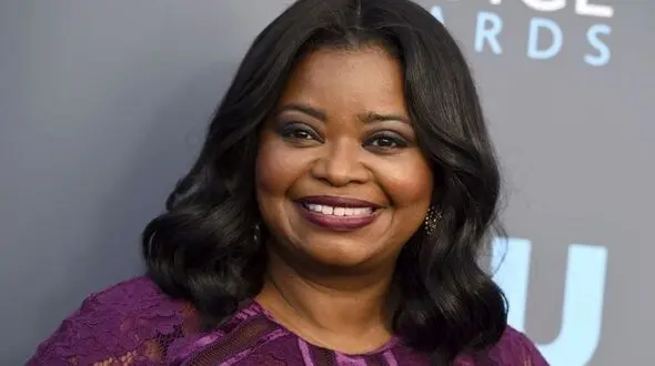 نخستین زن میلیارد خودساخته +عکس