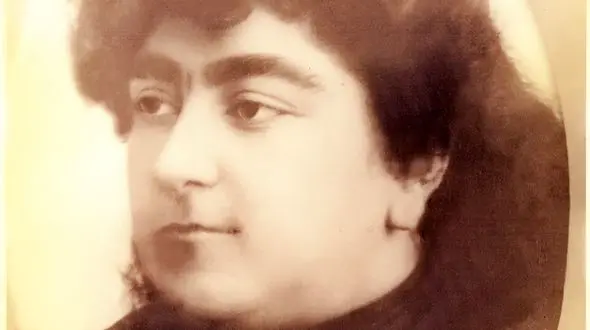 دلبری لباس اعیانی تاج السلطنه، دختر سرکش ناصرالدین شاه با کمک هوش مصنوعی 