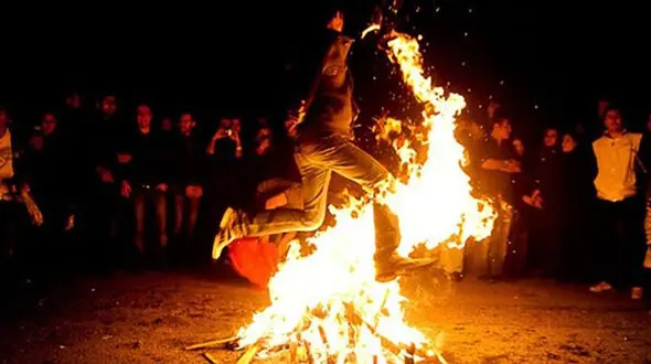آتش گرفتن پسر 2 ساله و 13 ساله در چهارشنبه سوری / در شهرکرد رخ داد