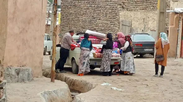 روستاهای ایران دارند خالی از سکنه می شوند/ دولت اختیارات را به استان‌ها واگذارد، پایتخت خود به خود جابجا می‌شود + فیلم