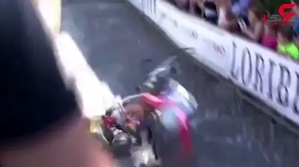 تصادف دو دوچرخه سوار در پیست مسابقات + فیلم