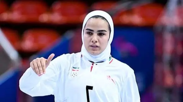 عکس/نگاهی به آلبوم عکس فرشته کریمی، ملکه فوتسال زنان ایران/ دختر تهرانی که از نازی آباد به تیم ملی رسید