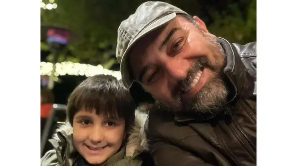 برزو ارجمند دیگر ایرانی نیست ! / تیپ خارجی پسرش و هاپویشان را در  خارج ببینید !