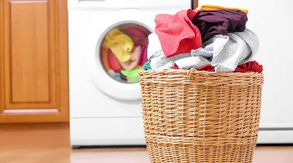 چطور رنگ لباس ها در ماشین لباسشویی عوض نشود؟