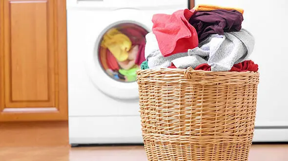 چطور رنگ لباس ها در ماشین لباسشویی عوض نشود؟