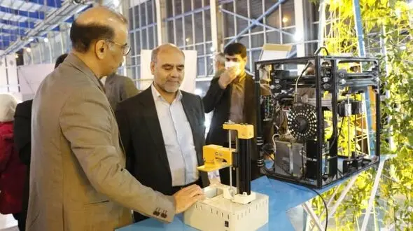بازدید رییس کل دادگستری لرستان از نمایشگاه توانمندی های صادرات استان