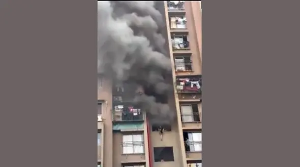 فیلم رعب آور  نجات مادر و فرزندان از آتش سوزی مجتمع آپارتمانیشان 