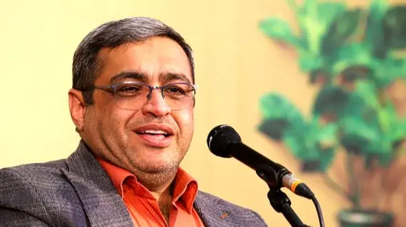 فیلم / دکتر سعید عزیزی: اینستاگرام حرامه .... / زندگیتون رو مخل میکنه ... ازش فاصله بگیرید .../  چرا ...