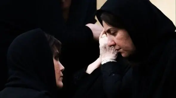 نگاهی به حضور بازیگران در مراسم ختم پدر ستاره اسکندری، با حضور چهره های سرشناس و بازیگران / از شبنم قلی خانی و رضا داوودنژاد تا مهدی سلطانی و علی وجی