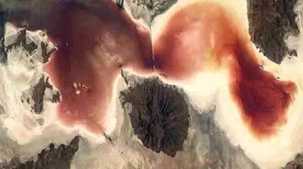 تغییر رنگ دریاچه ارومیه نظر ناسا را به خود جلب کرد +عکس 