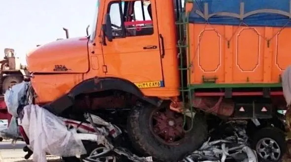 تصادف مرگبار 2  کامیون در زنجان / یک تن جان باخت