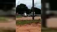 تصادف هلیکوپتر با کامیون در خیابان + فیلم