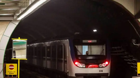 قیمت  بلیت مترو و اتوبوس پانزده هزار تومان است