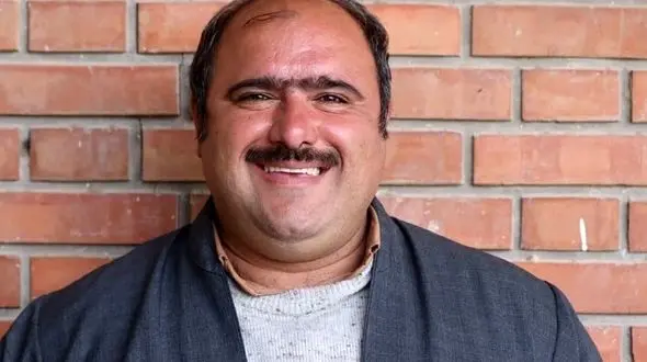 فیلم / نگاهی به چیدمان عهد بوقی خانه فوق مجلل   کاظم نوربخش، سلمان سریال نون خ / از میز جادویی تا گرامافون مسی و فرش های اصیل ایرانی !