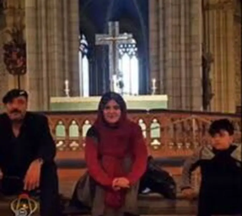  ریما رامین فر در کنار خانواده