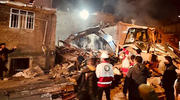 انفجارمرگبار گاز در تبریز / تخریب ۴ خانه و ۸ کشته و زخمی