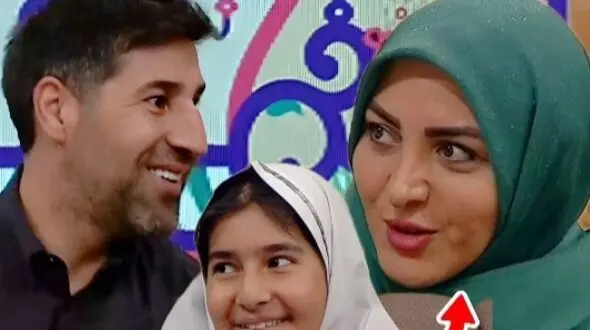 فیلم / گیج شدن المیرا شریفی‌مقدم از اسم دخترای هاشم بیک زاده وسط برنامه زنده ! / این اسمارو کی انتخاب کرده ؟! ...