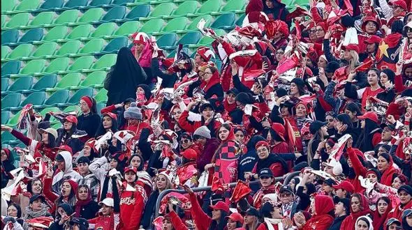 وضعیت حضور تماشاگران زن در بازی تراکتور-سپاهان