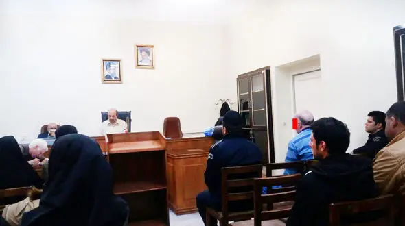 نیمه شب 3 مرد از بالای دیوار وارد خانه شدند تا نوعروس 14 ساله را با خود ببرند و ...